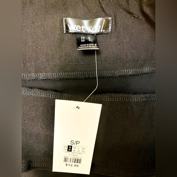 Mini Skirt Black NWT - Picture 4 of 4